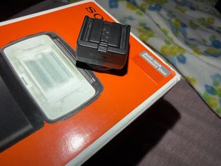 Sony HVL-F42AM Flash + ADP-MAA Adaptador