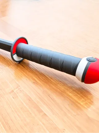 Spada Pokémon Retrattile