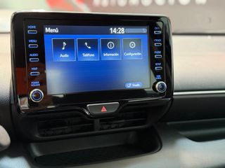 Toyota Yaris 120H Hybrid “ Garantía oficial “