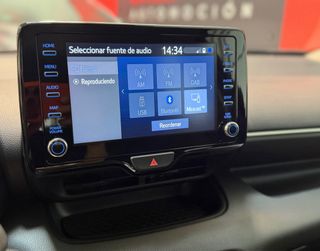 Toyota Yaris 120H Hybrid “ Garantía oficial “