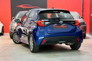 Toyota Yaris 120H Hybrid “ Garantía oficial “