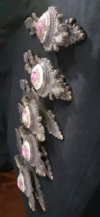 5 Grandes tiradores antiguos de bronce y porcelana