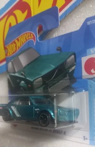 Hot Wheels Nissan Skyline HT 2000GT-X
