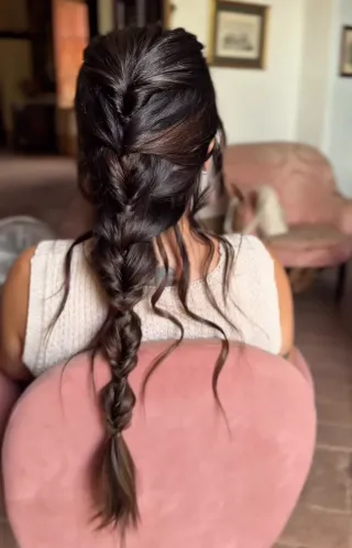 Maquilladora y peluquera