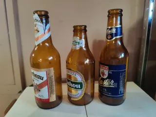 Bottiglie di Birra Vecchie Mahou Adlerbrau Master