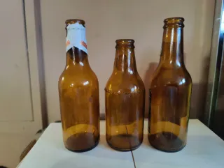 Bottiglie di Birra Vecchie Mahou Adlerbrau Master