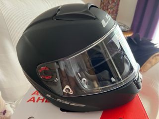 Casco de moto LS2 negro