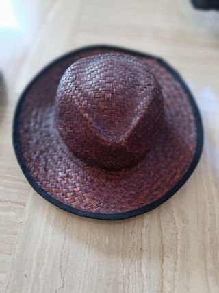 2 Sombreros de Paja Marrón y Gris