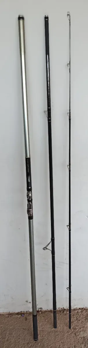 Daiwa Emblem Surf Hibrida