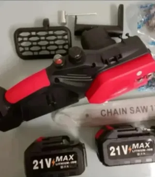 Motosierra 12 Pulgadas (2 Baterías)