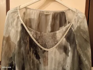 Blusa con top de escamas