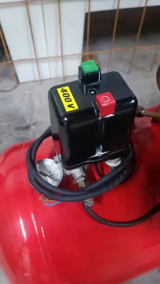 Compresor de aire Pintucsa 200L 11 bares