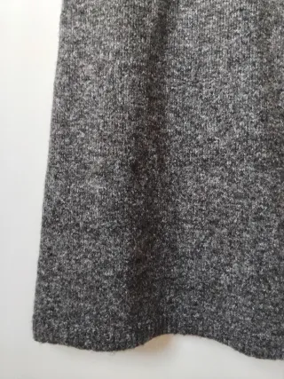 Abito lungo smanicato in maglia grigio Zara