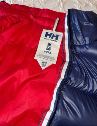 850€-->350€ Plumífero chica Helly Hansen nuevo!