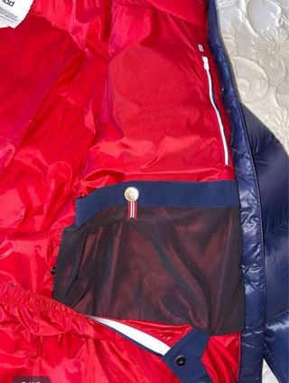 850€-->350€ Plumífero chica Helly Hansen nuevo!