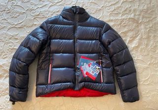 850€-->350€ Plumífero chica Helly Hansen nuevo!