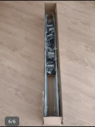 Barras portaequipaje universales para techo coche.