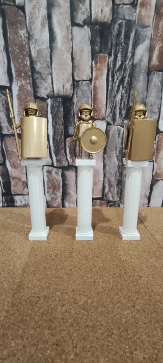 Columnas romanas custom doradas