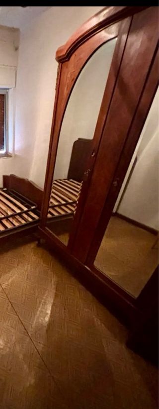 Armario antiguo 2 cuerpos con espejo