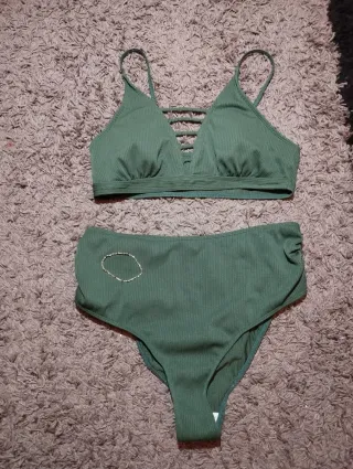 Bikini premamá verde caqui