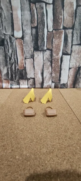 Lote Playmobil: dos togas y dos bolsos