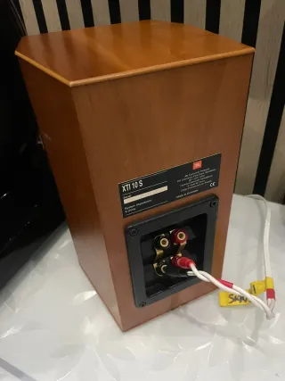 Altavoces JBL XTi 10 Marrones