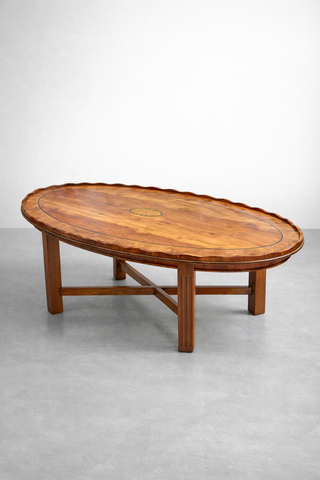 Zona de cafe,mesa centro, sillas, butaca, lampara