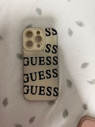 Funda iPhone 16 Pro Guess