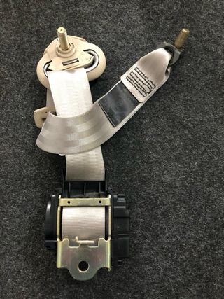 Cinto trás esquerdo VW Golf IV de 1998 a 2004