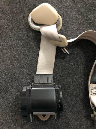 Cinto trás esquerdo VW Golf IV de 1998 a 2004