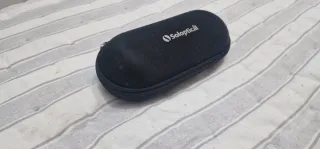 Funda para gafas negra con limpia cristales