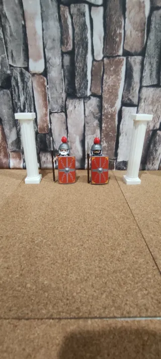 Romanos Playmobil con columnas impresa en tres d