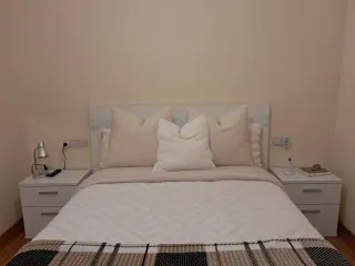 Conjunto 2 Mesitas de Noche Blancas