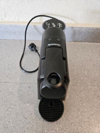 Cafetera Nespresso Krups Negra