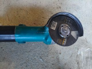 Amoladora Radial Makita 9527NB