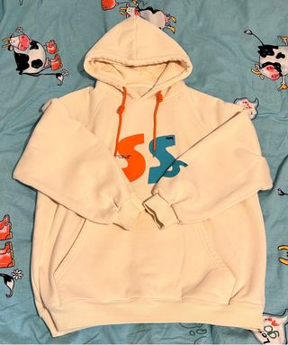 Sudadera con capucha y cordones naranjas