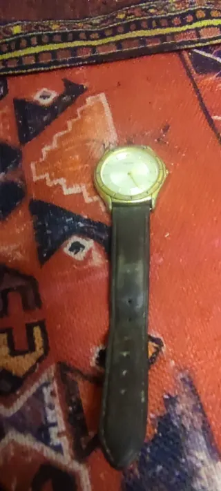 Reloj Yema Dorado y Marrón