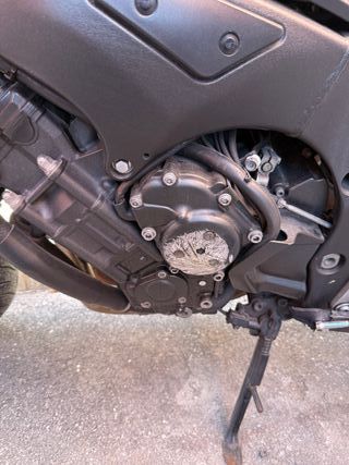Moto Yamaha FZ1 para respuesto o reparación