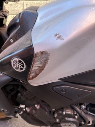 Moto Yamaha FZ1 para respuesto o reparación