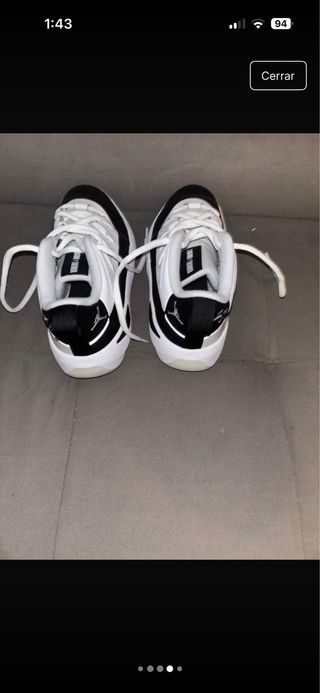 Zapatillas Jordan Blancas y Negras