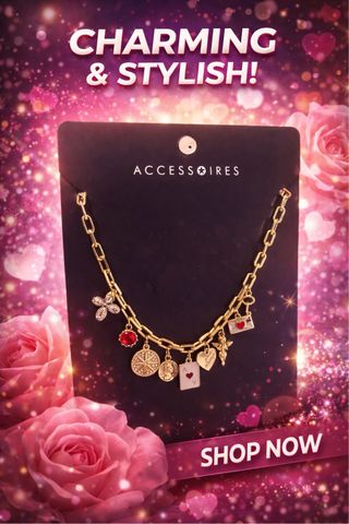 Collar dorado con dijes