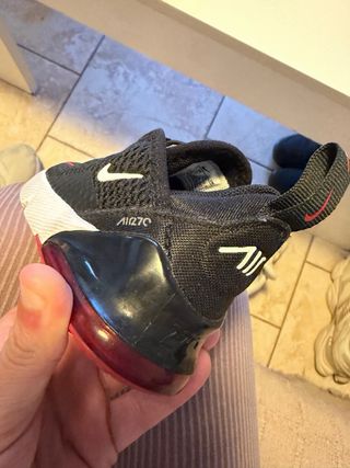 Tenis Nike Air Negro y Rojo ORIGINALES