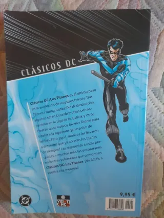 Cómic Trinidad Volumen 1 y Cómic Los Titanes.