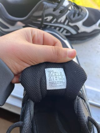 Zapatillas deportivas ASICS negras