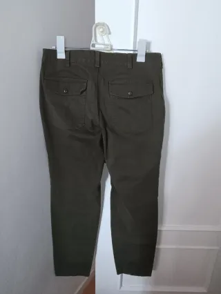 Pantalón verde hombre
