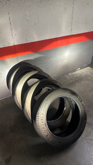 Neumáticos 235/50 R19 MICHELIN