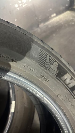 Neumáticos 235/50 R19 MICHELIN
