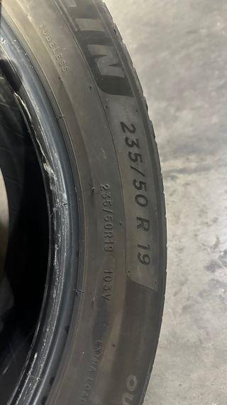 Neumáticos 235/50 R19 MICHELIN