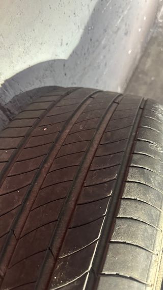 Neumáticos 235/50 R19 MICHELIN