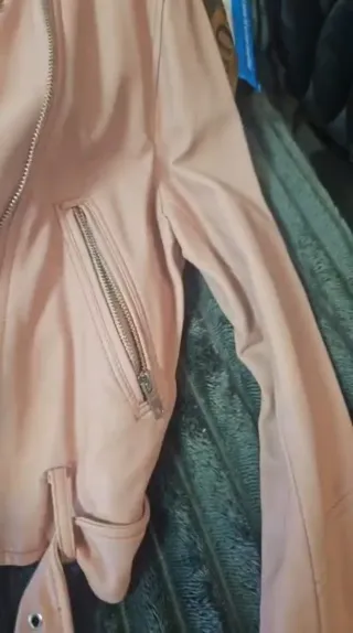 Cazadora piel rosa mujer